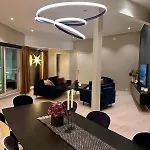 Luxury For Large Groups-tromsdalen- Free Indoor Parking Apartment