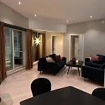 Luxury For Large Groups-tromsdalen- Free Indoor Parking *
