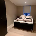 Luxury For Large Groups-tromsdalen- Free Indoor Parking Apartment *