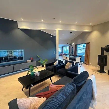 Luxury For Large Groups-tromsdalen- Free Indoor Parking Tromsdalen