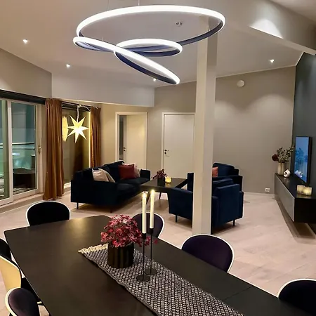 Luxury For Large Groups-tromsdalen- Free Indoor Parking 아파트