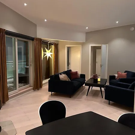 Luxury For Large Groups-tromsdalen- Free Indoor Parking *