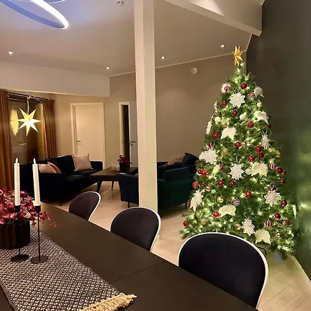 Luxury For Large Groups-tromsdalen- Free Indoor Parking *