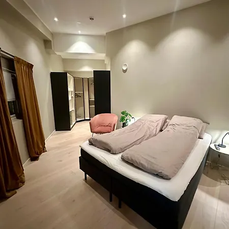 Luxury For Large Groups-tromsdalen- Free Indoor Parking 아파트 *
