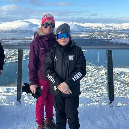Luxury For Large Groups-tromsdalen- Free Indoor Parking 아파트 *