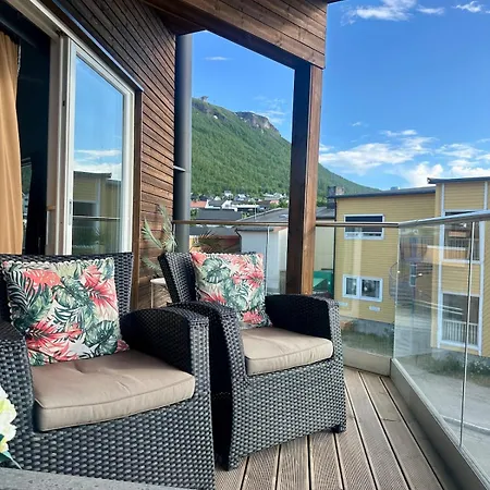 Luxury For Large Groups-tromsdalen- Free Indoor Parking *