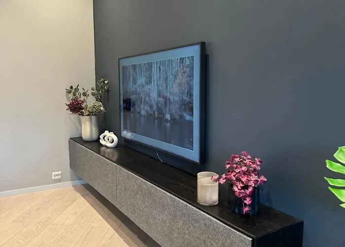 Luxury Apartment For Large Groups-Tromsdalen- Free Indoor Parking