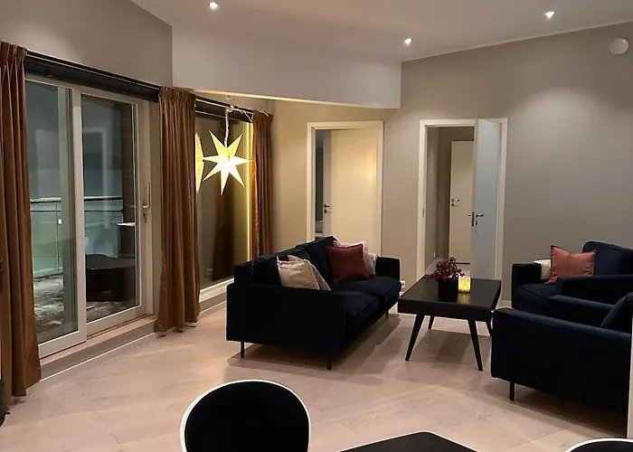 Luxury Apartment For Large Groups-Tromsdalen- Free Indoor Parking *