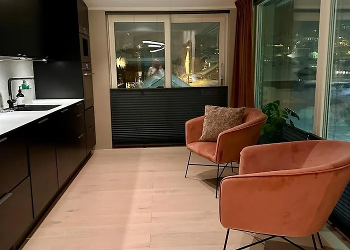 Apartamento Luxury Apartment For Large Groups-Tromsdalen- Free Indoor Parking