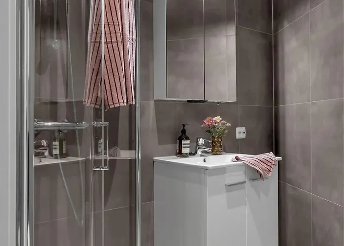 Luxury Apartment For Large Groups-Tromsdalen- Free Indoor Parking Apartamento Trondalen