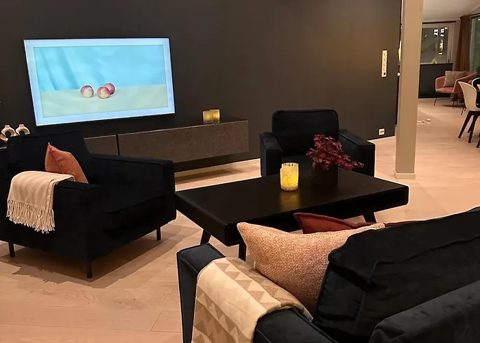 Luxury For Large Groups-tromsdalen- Free Indoor Parking