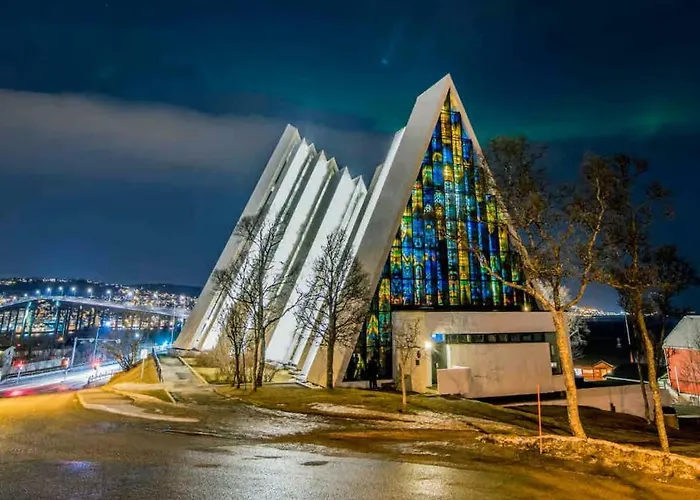 Luxury For Large Groups-tromsdalen- Free Indoor Parking *